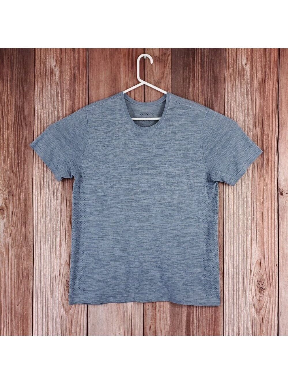 Lululemon Mens XL Vented Perforated Short Sleeve Shirt Athletic Athleisure Blue